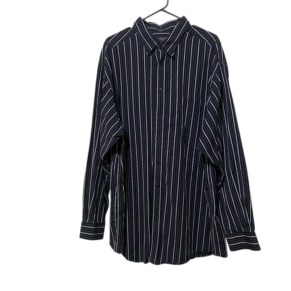 Men’s Roundtree & Yorke Black and White Casual Button Down Shirt